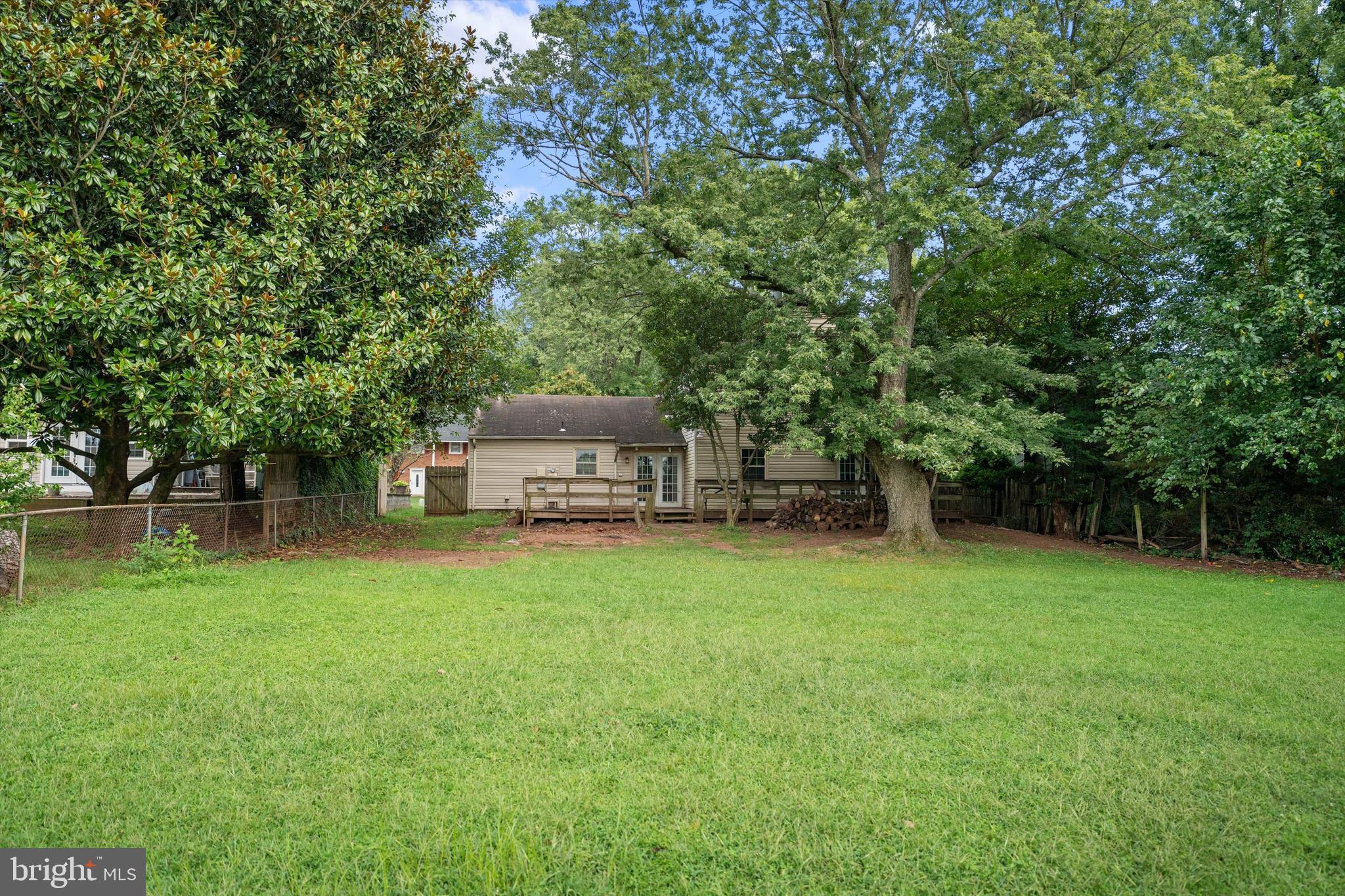 13622 ELLENDALE DRIVE