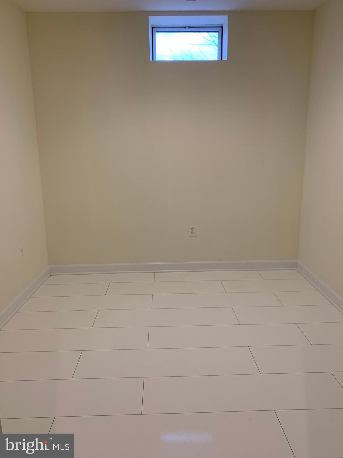 BELMONT COUNTRY CLUB - Residential Lease