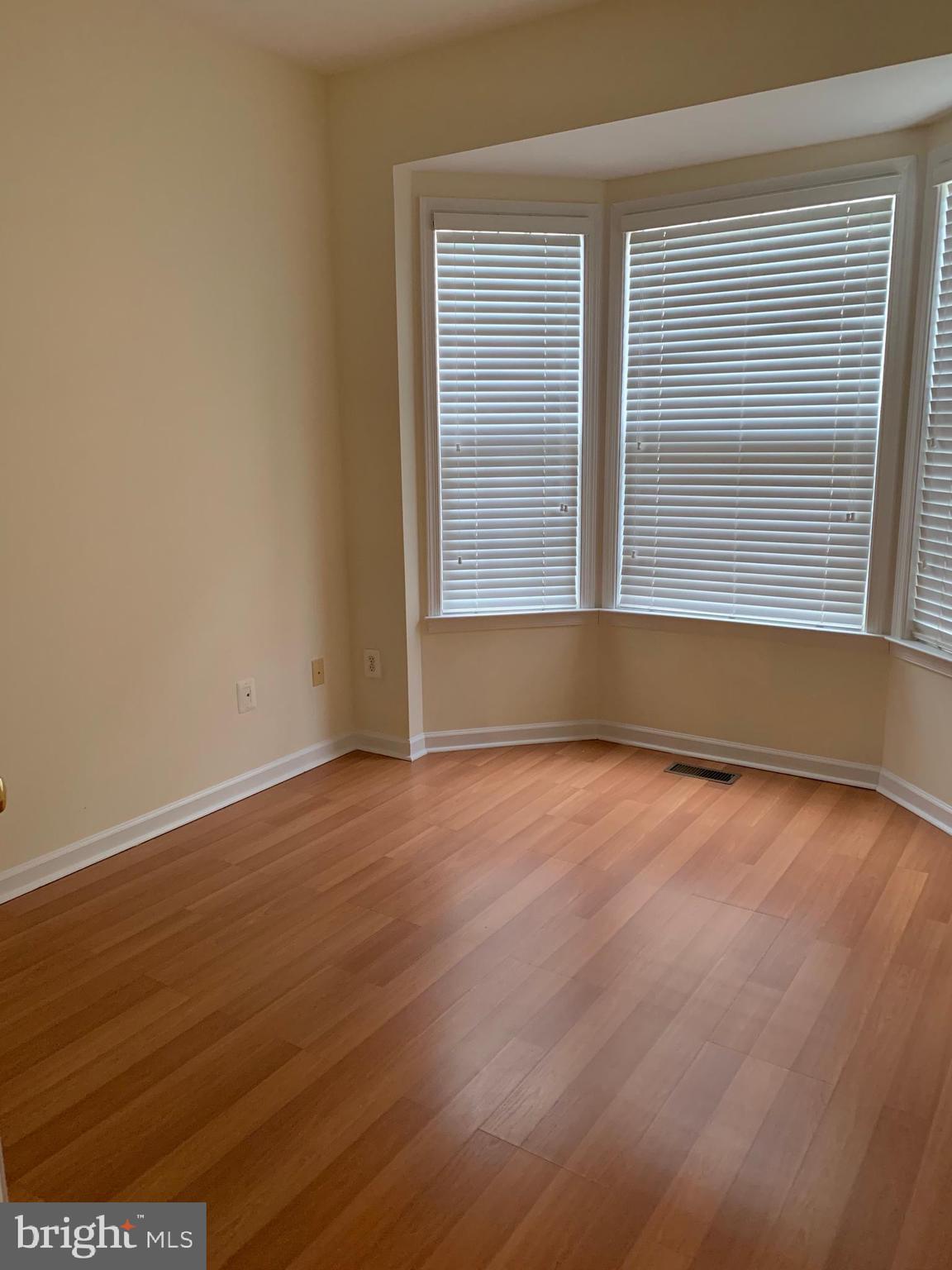 BELMONT COUNTRY CLUB - Residential Lease