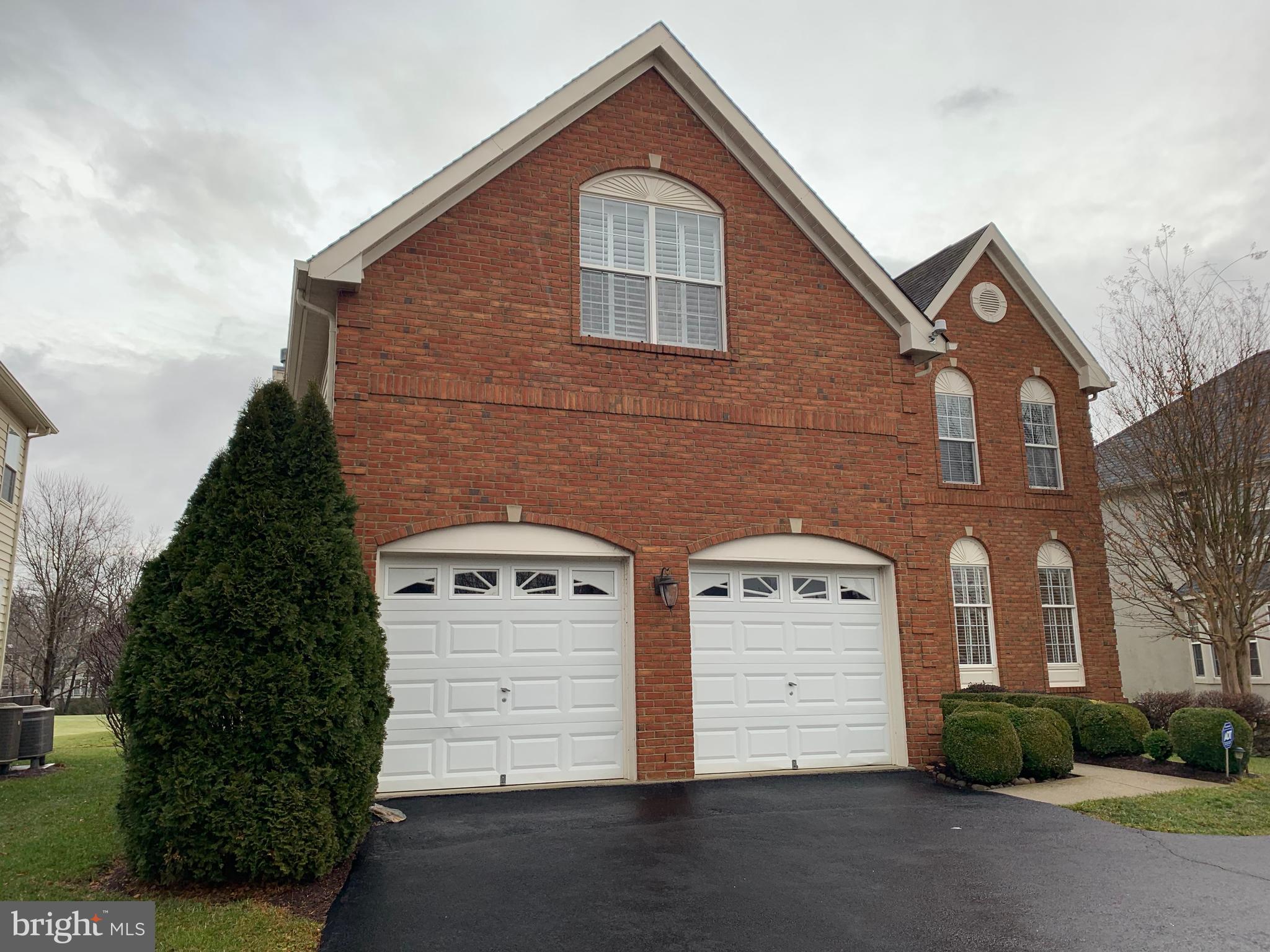 BELMONT COUNTRY CLUB - Residential Lease