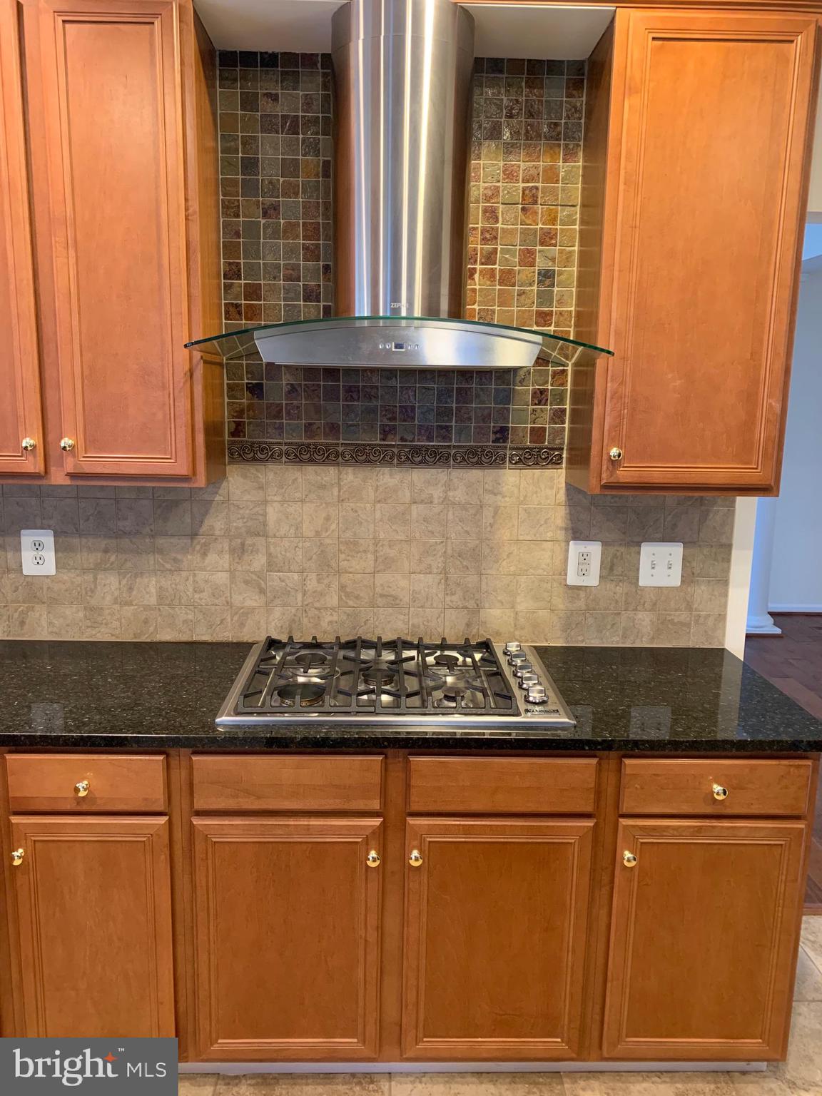 BELMONT COUNTRY CLUB - Residential Lease