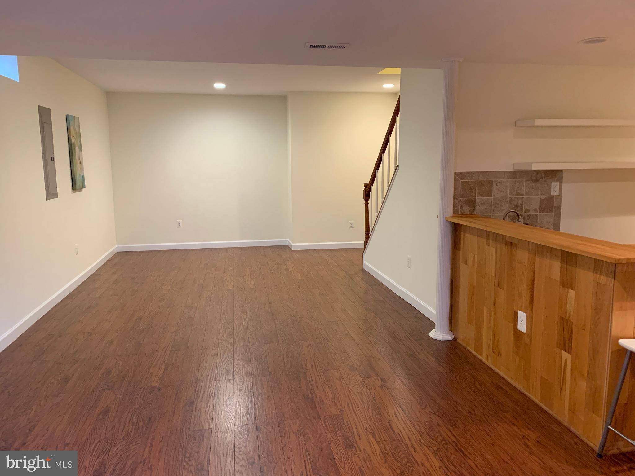 BELMONT COUNTRY CLUB - Residential Lease