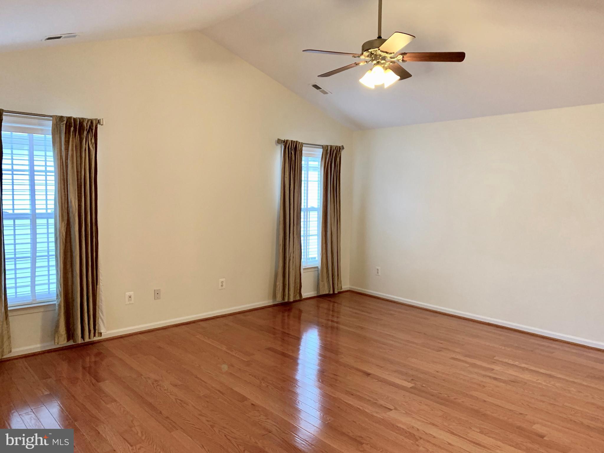 BELMONT COUNTRY CLUB - Residential Lease