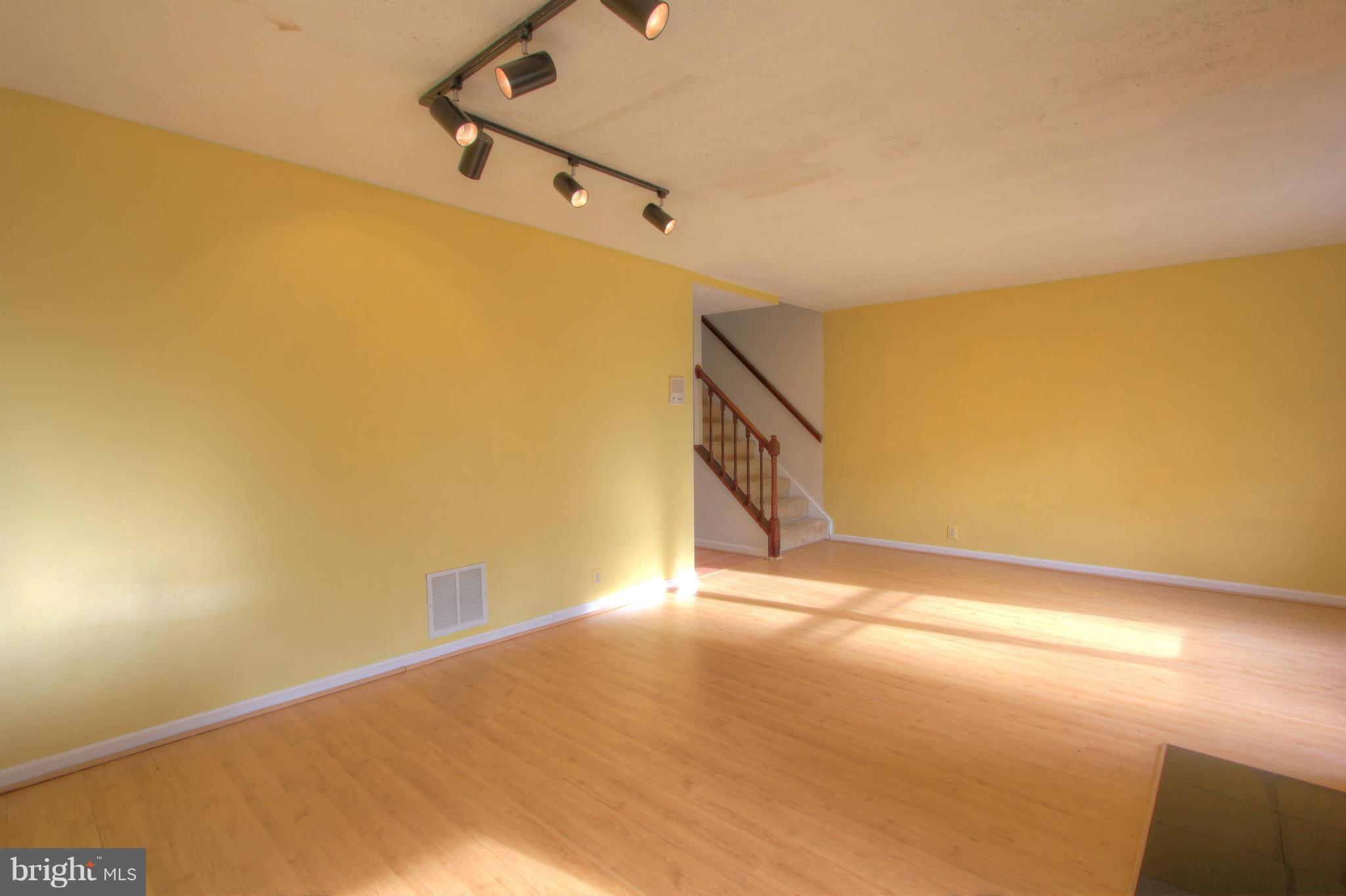 CEDAR WOODS - Residential Lease