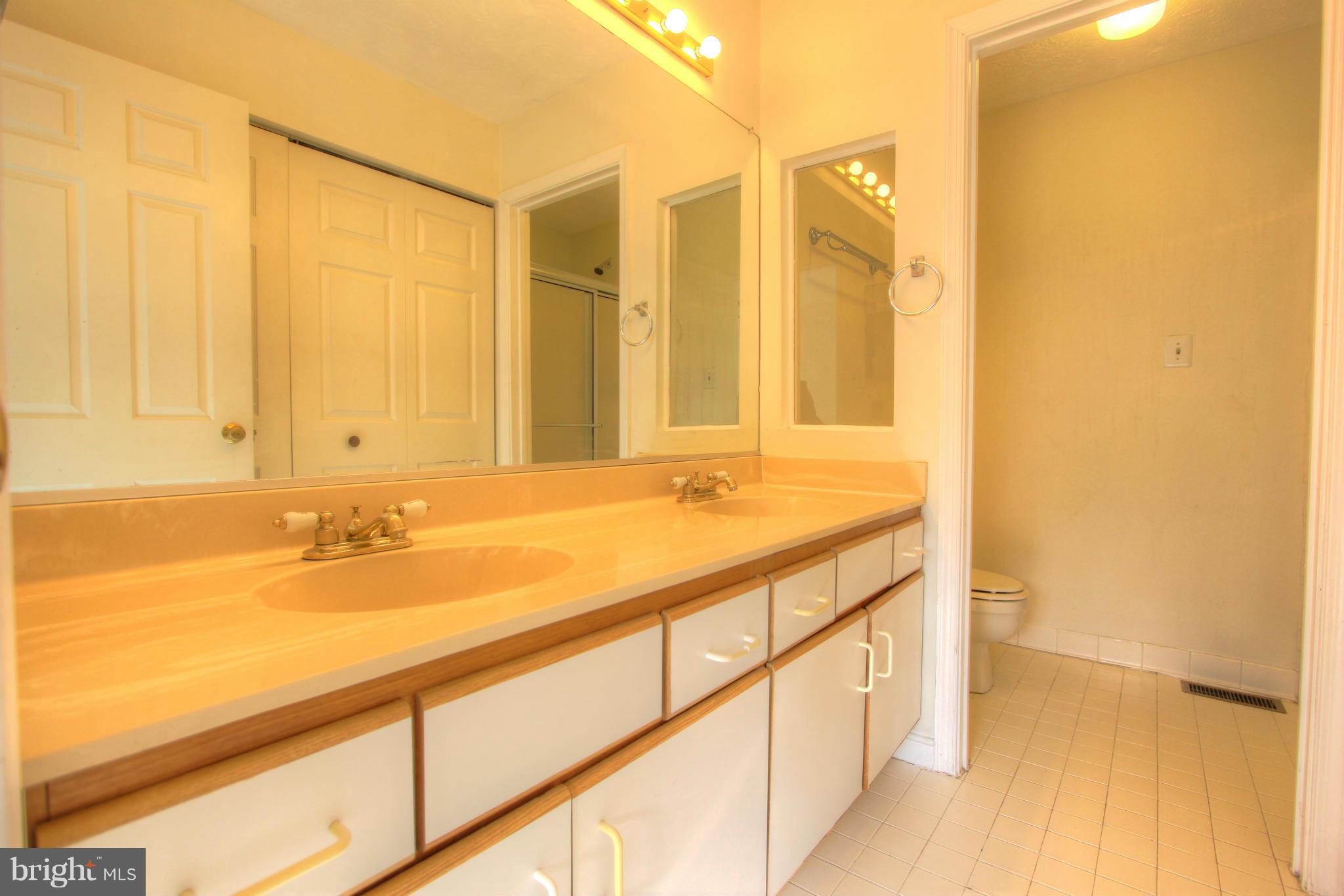 CEDAR WOODS - Residential Lease