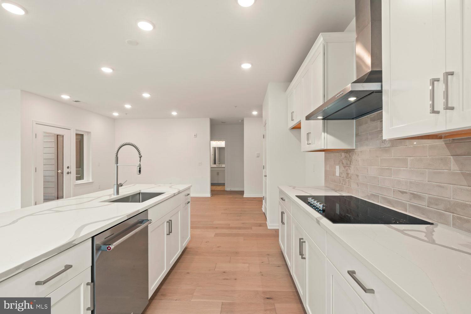 WASHINGTON PLACE - Residential