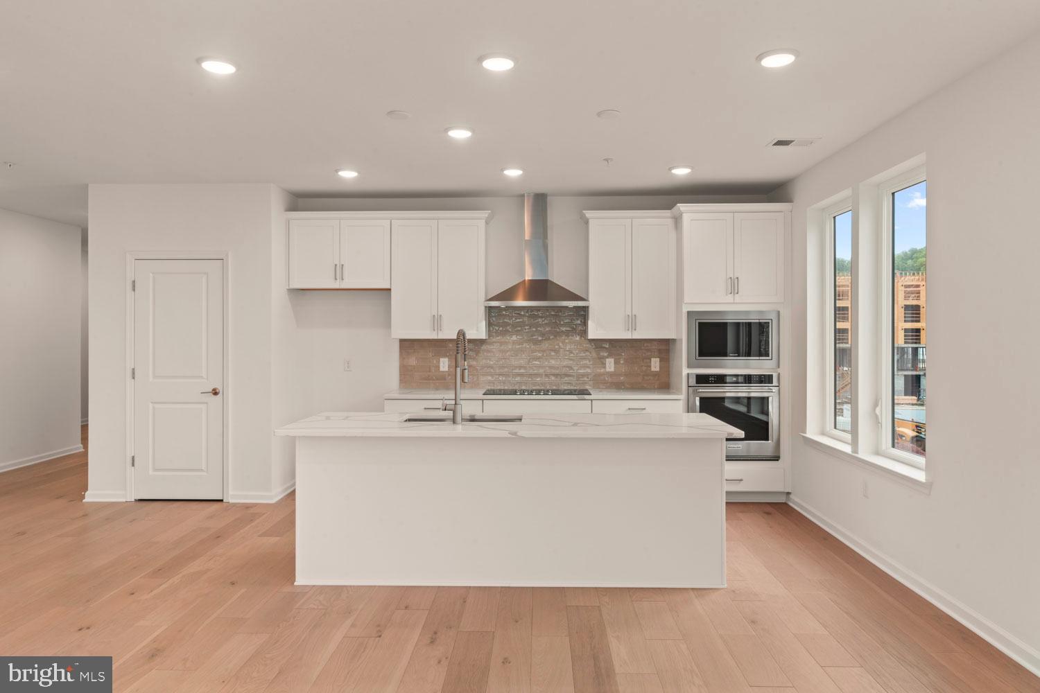 WASHINGTON PLACE - Residential
