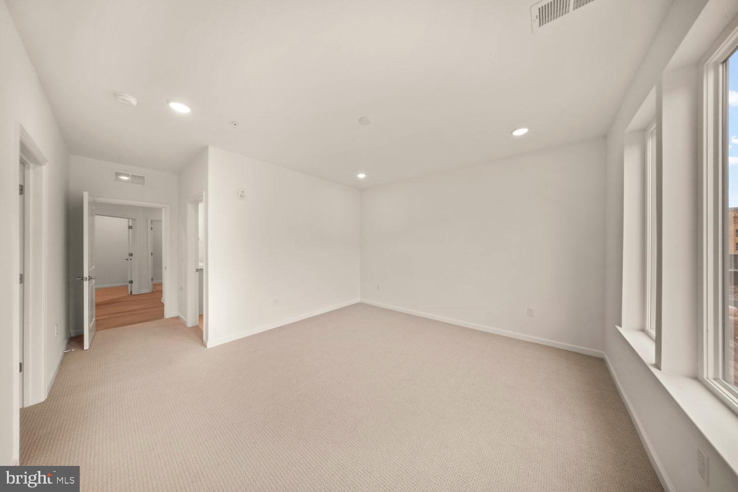 WASHINGTON PLACE - Residential