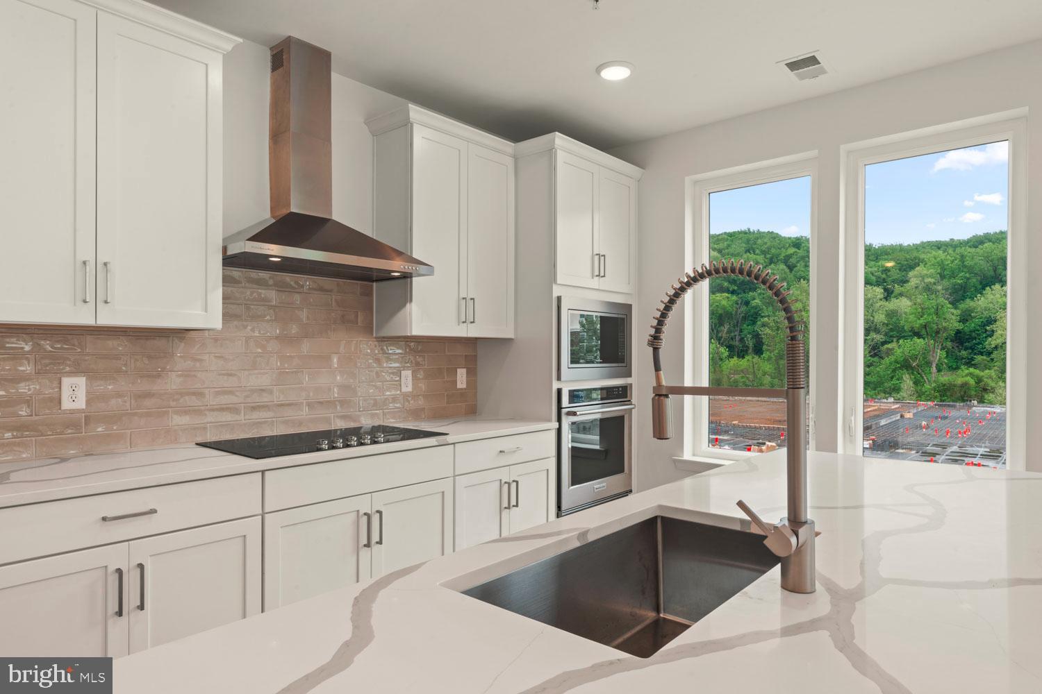 WASHINGTON PLACE - Residential