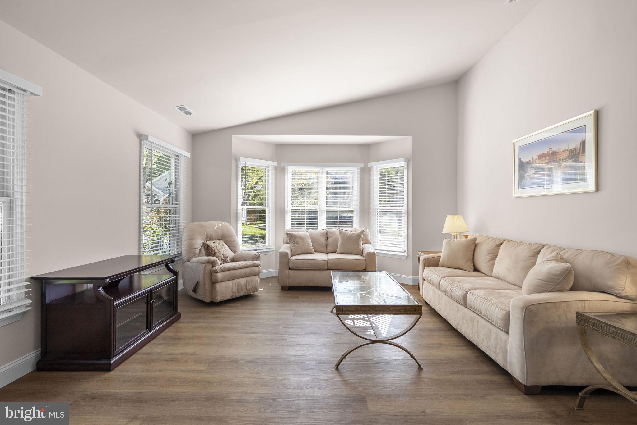 708 SYDNEY TERRACE