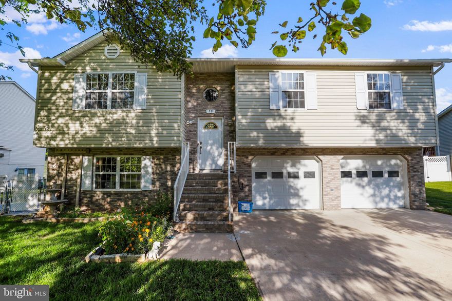 ** MAJOR PRICE REDUCTION**

Wonderful home positioned in an ideal location and in a highly sought after neighborhood. Conveniently located to all that Front Royal and Warren county have to offer. New kitchen appliances show nicely and provide piece of mind in terms of reliability. The house was just power washed and the carpets were professionally cleaned. The home has been lightly lived in and well tended to. 

The house comes with a robotic lawn mower and storage shed in the back.