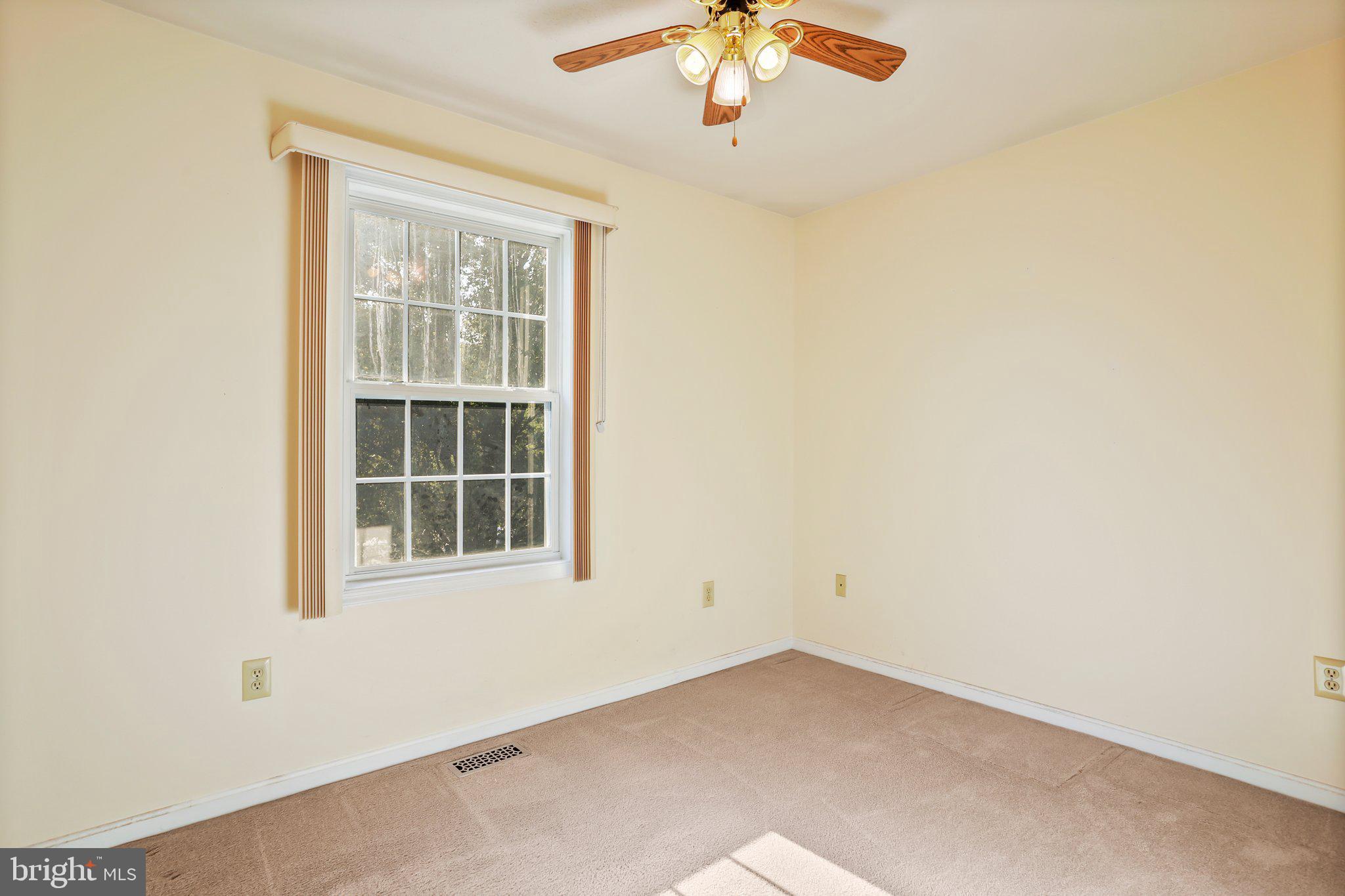 WILLIAMSBURG ESTATES - Residential