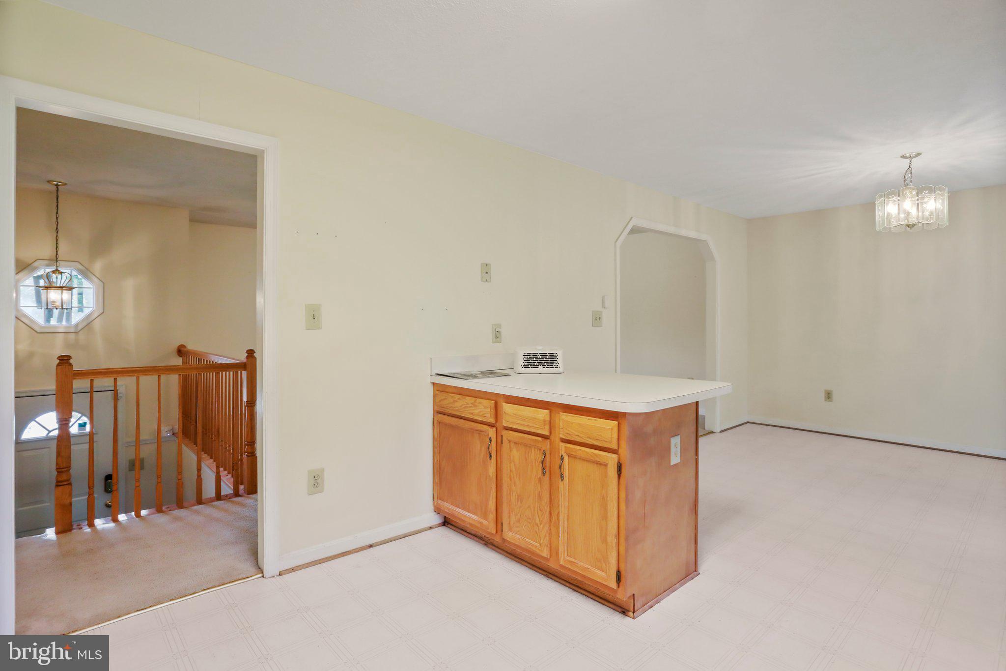 WILLIAMSBURG ESTATES - Residential