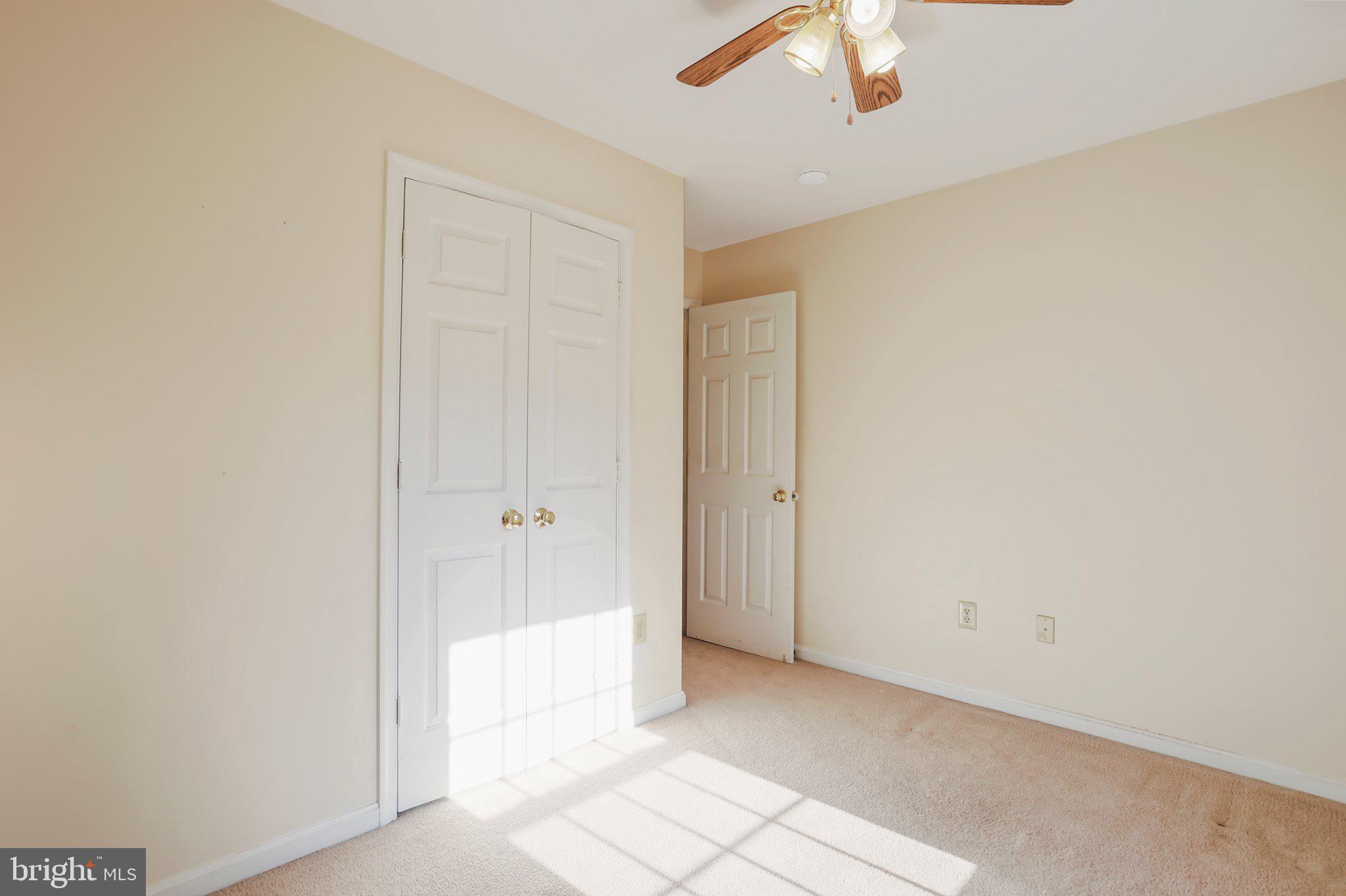 WILLIAMSBURG ESTATES - Residential