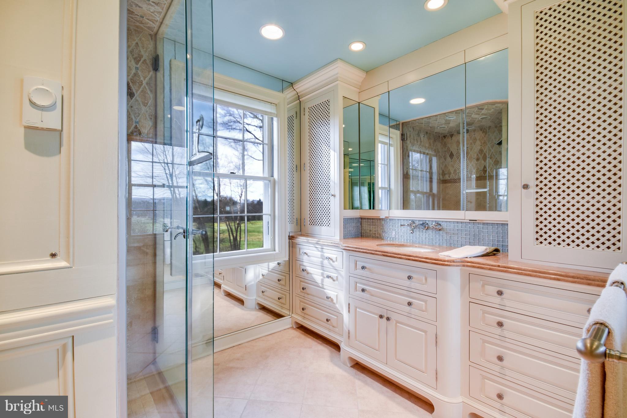 SAUCON VALLEY GARDEN - Residential