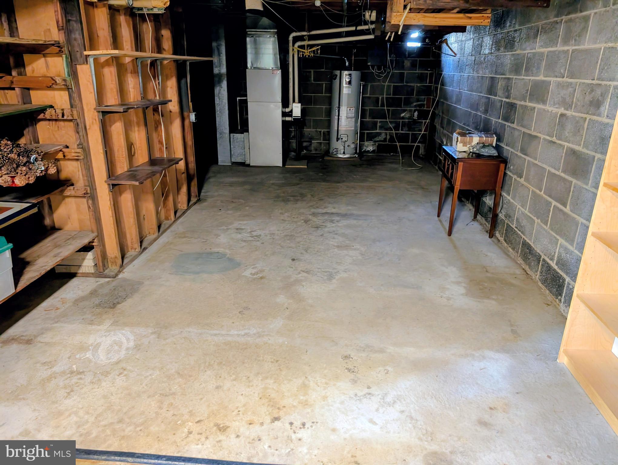 CHAPEL HILL MANOR - Residential