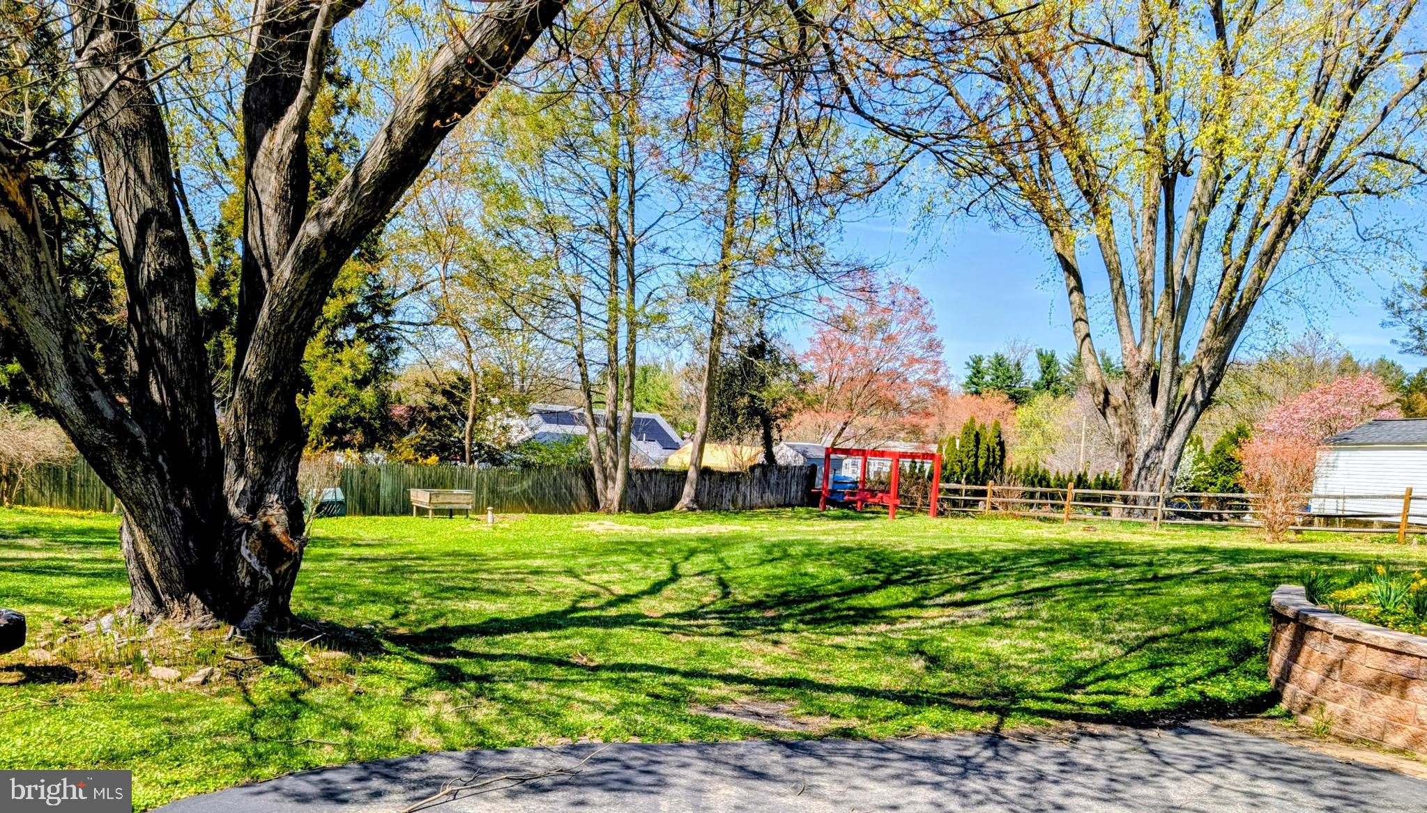 CHAPEL HILL MANOR - Residential