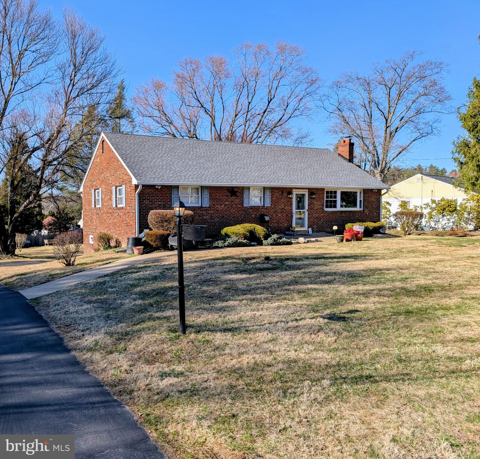 CHAPEL HILL MANOR - Residential