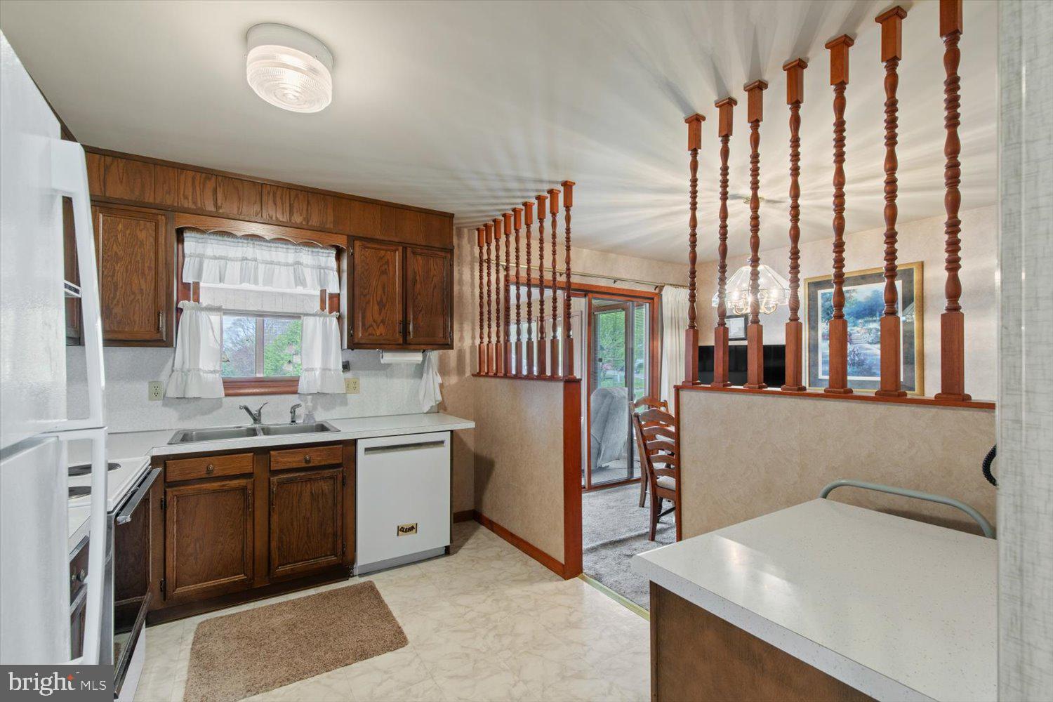 SUNSET ACRES - Residential