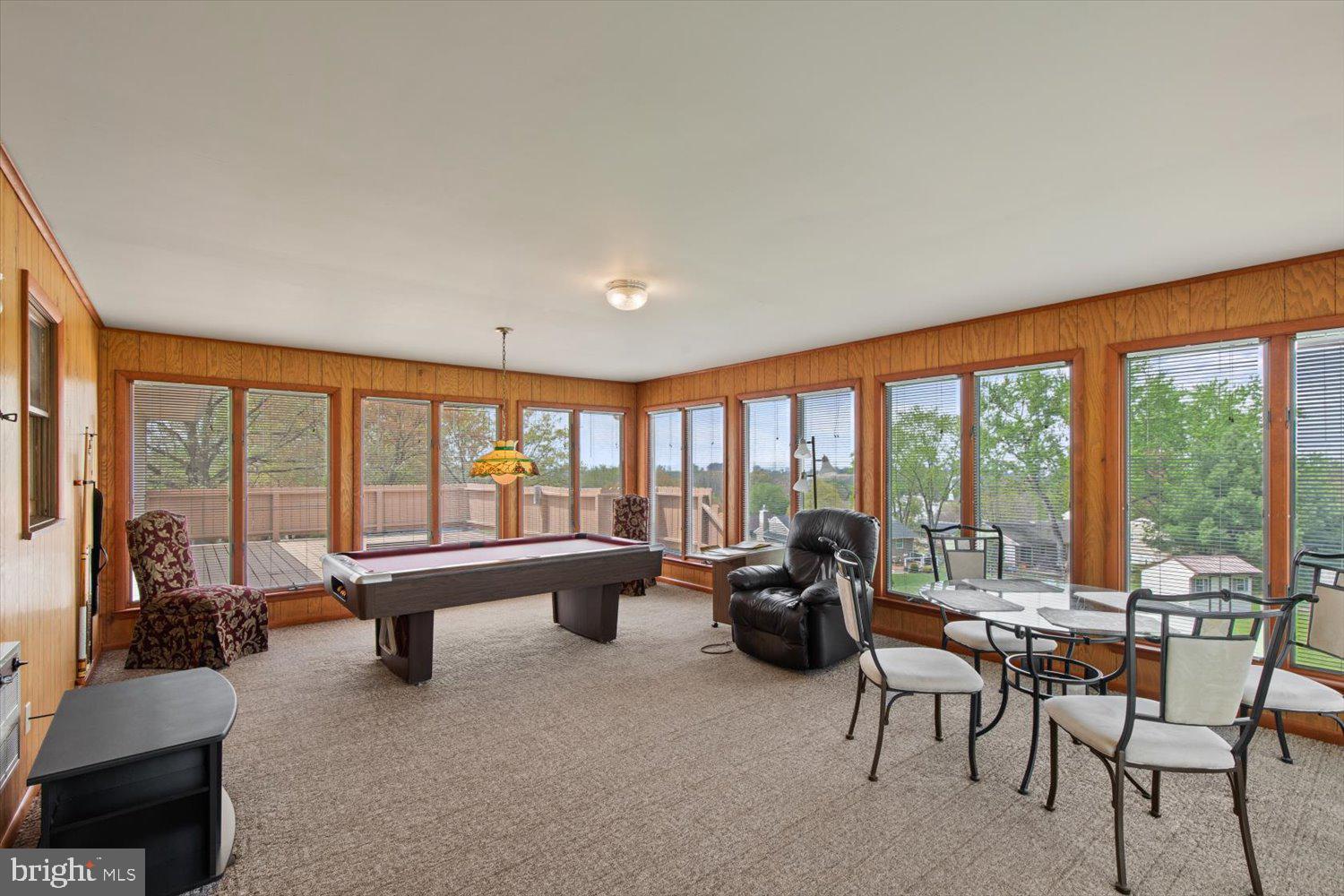 SUNSET ACRES - Residential