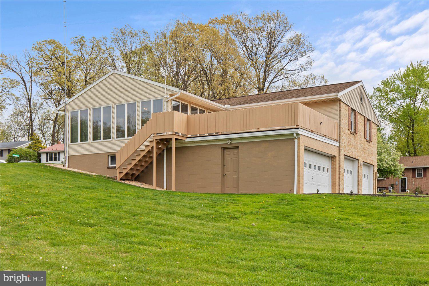 SUNSET ACRES - Residential