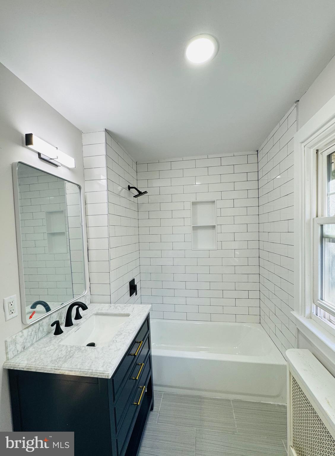 COLLEGE PARK - Residential