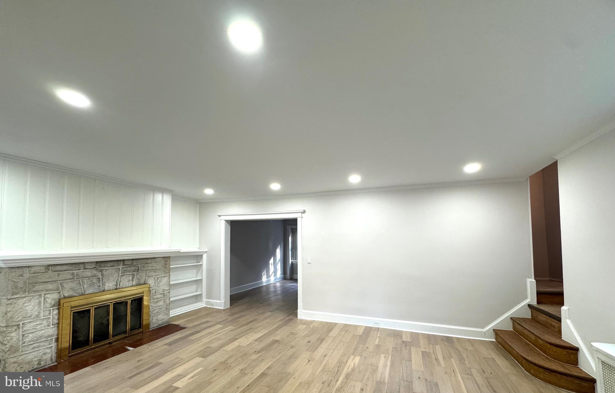 COLLEGE PARK - Residential