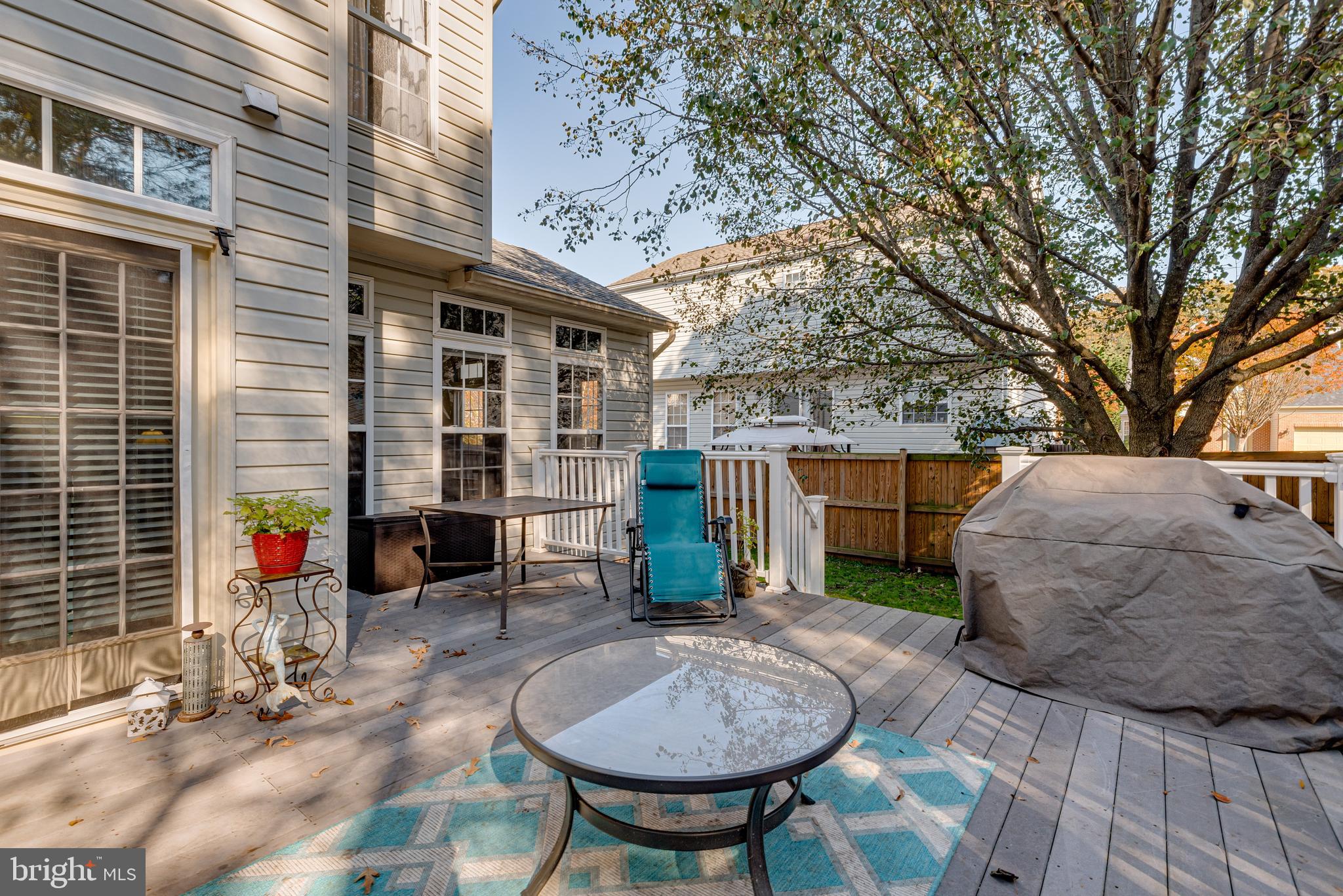 FOX CHASE - Residential