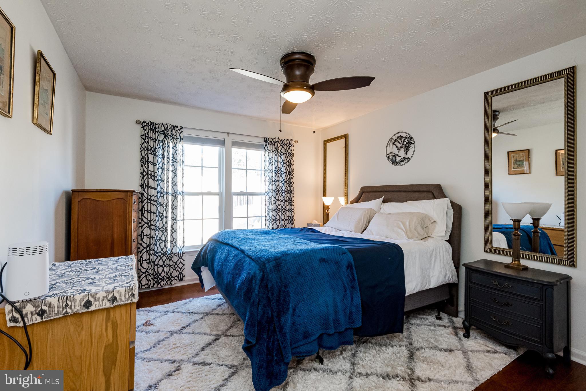 FOX CHASE - Residential