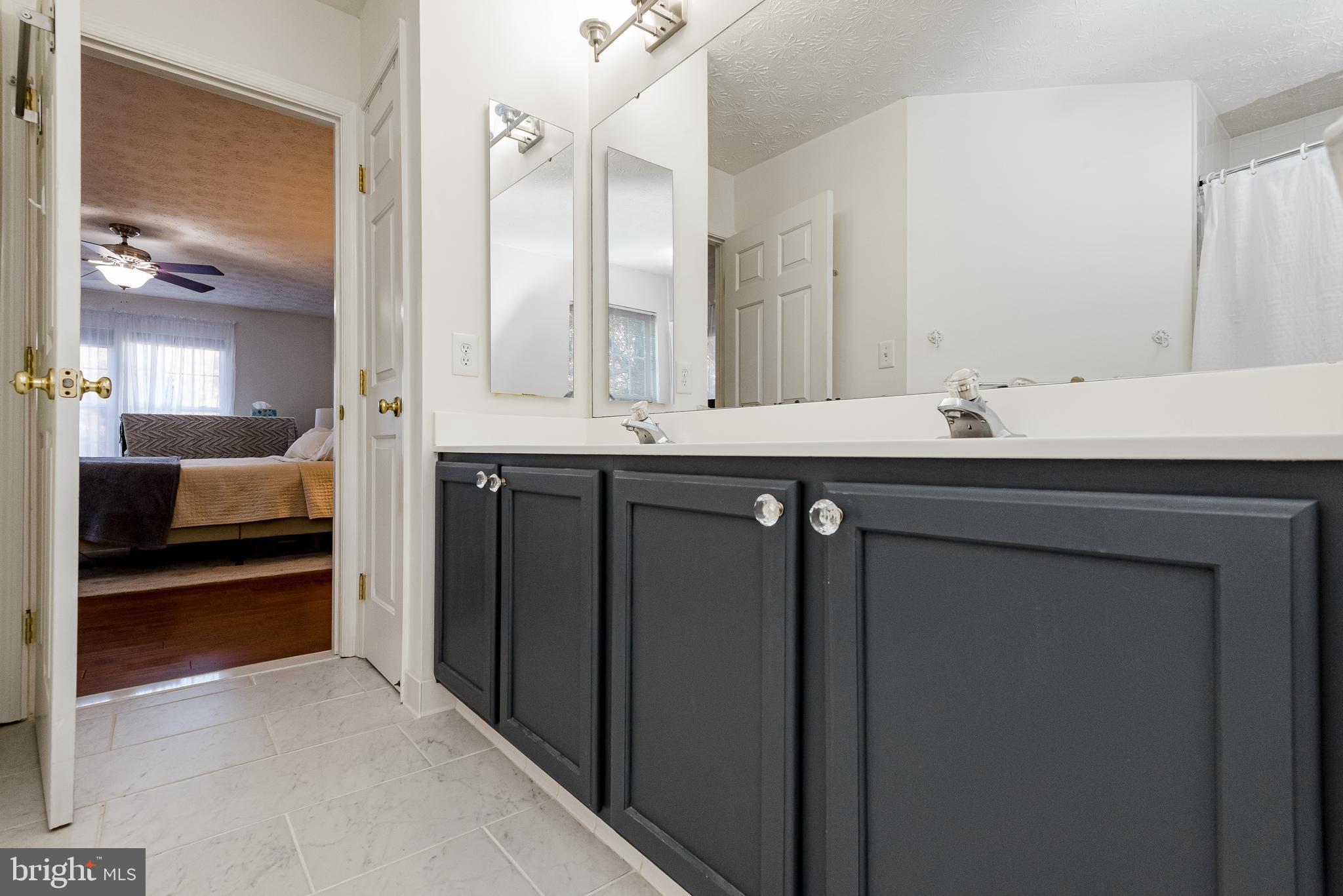 FOX CHASE - Residential