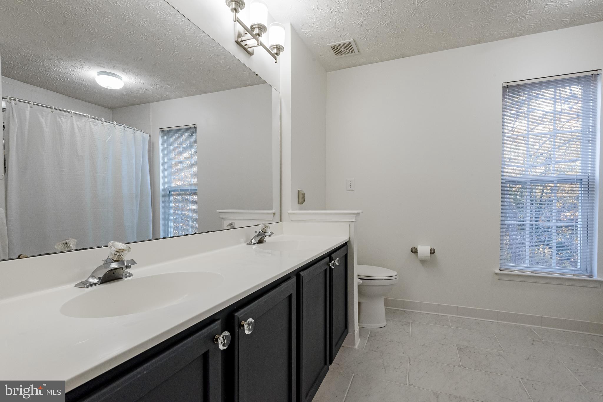 FOX CHASE - Residential