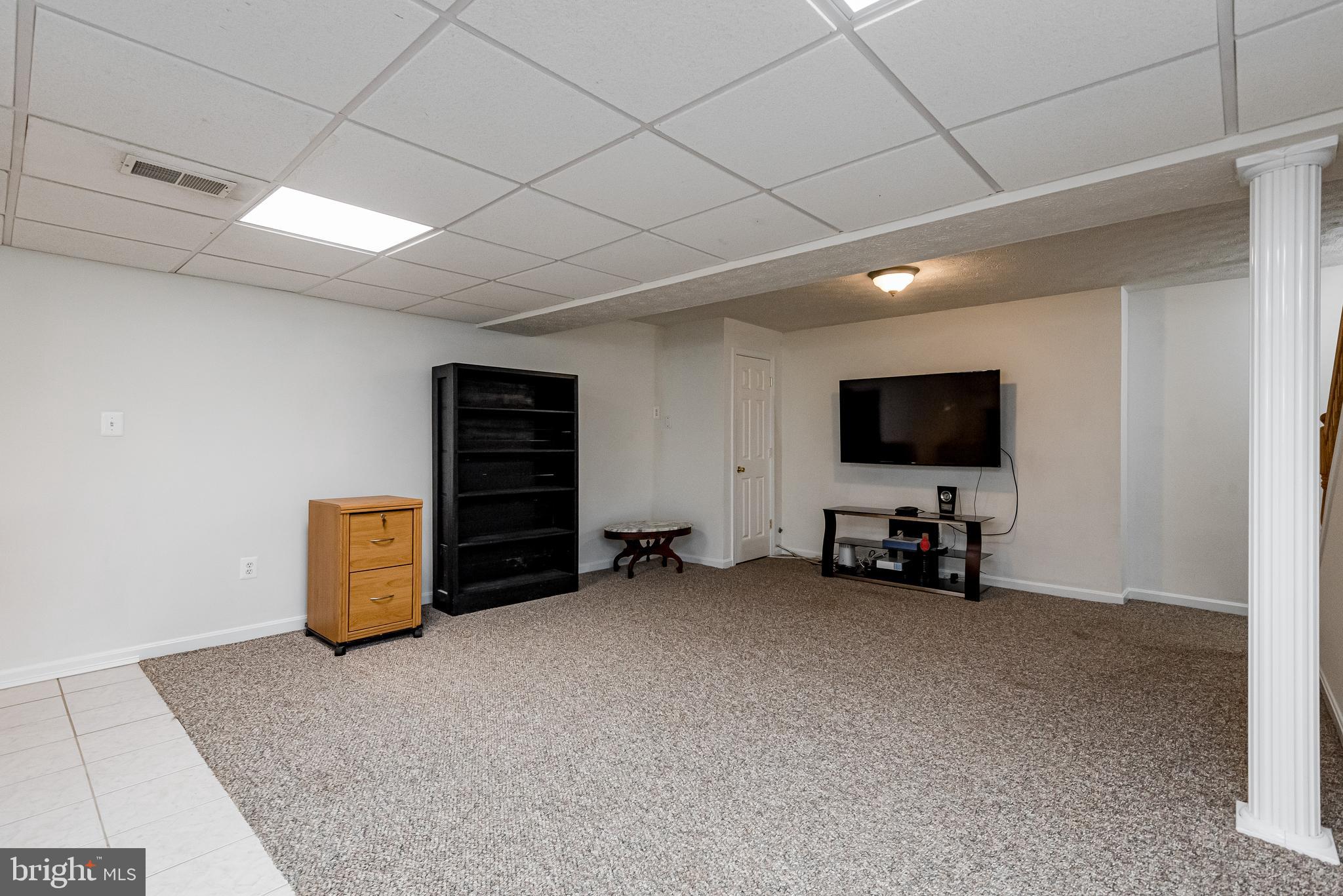 FOX CHASE - Residential