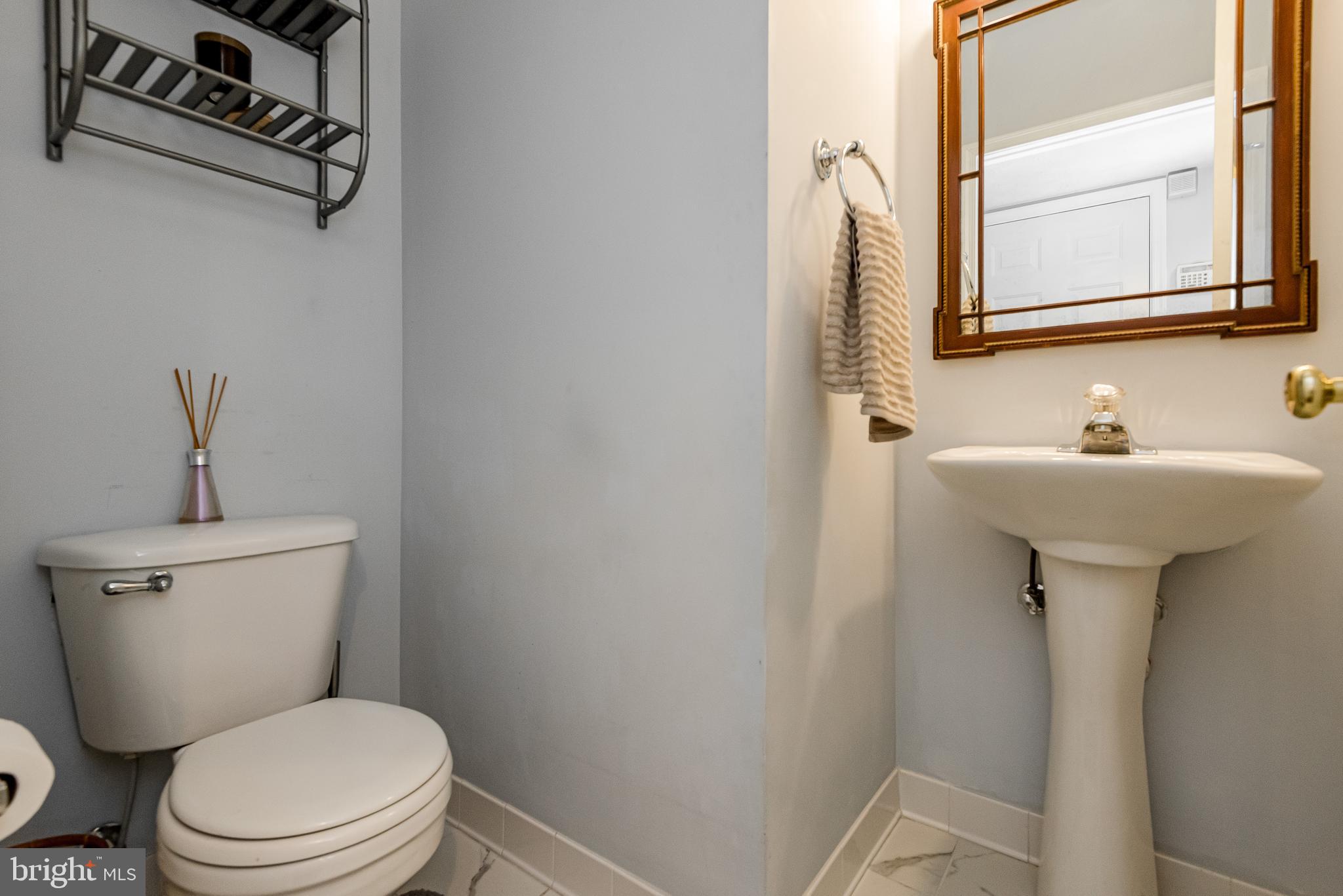 FOX CHASE - Residential