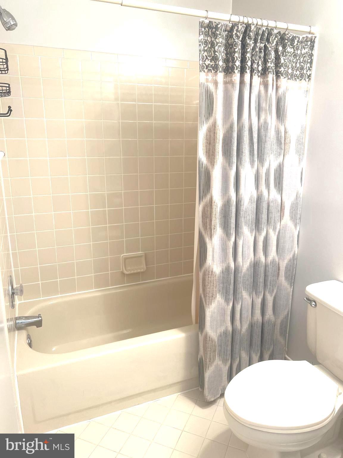 BENTLEY PLACE - Residential Lease