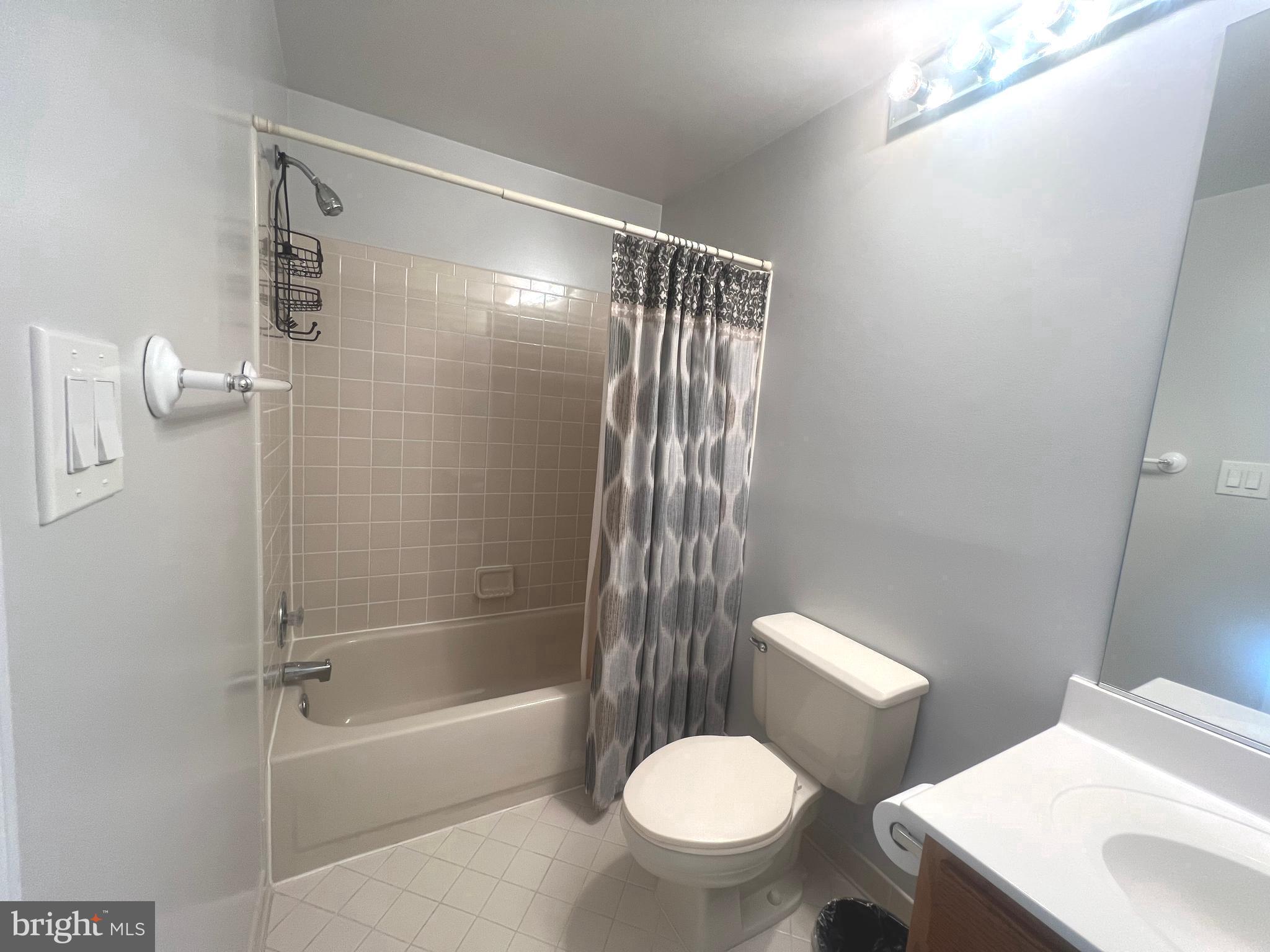 BENTLEY PLACE - Residential Lease