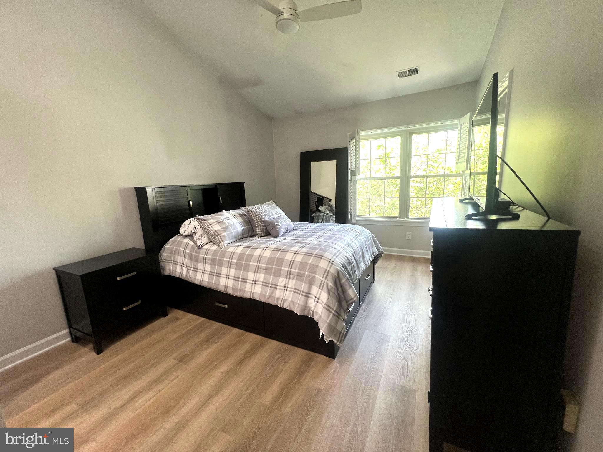 BENTLEY PLACE - Residential Lease