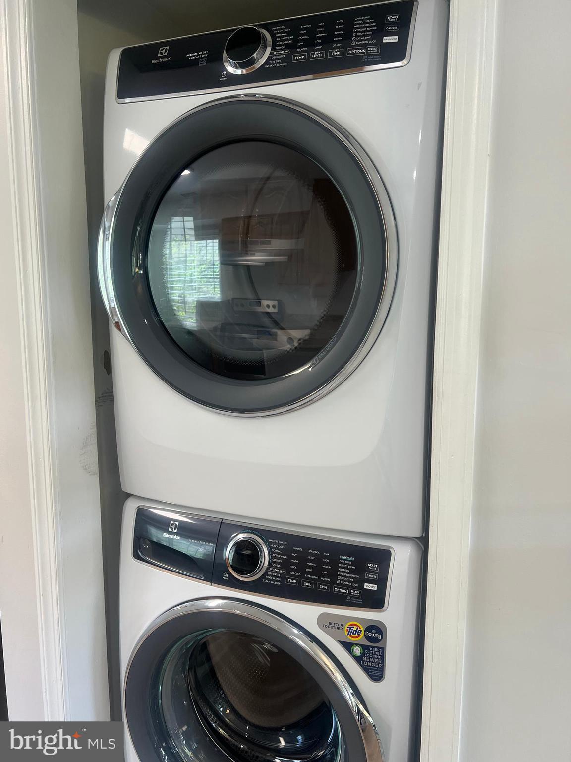 BENTLEY PLACE - Residential Lease