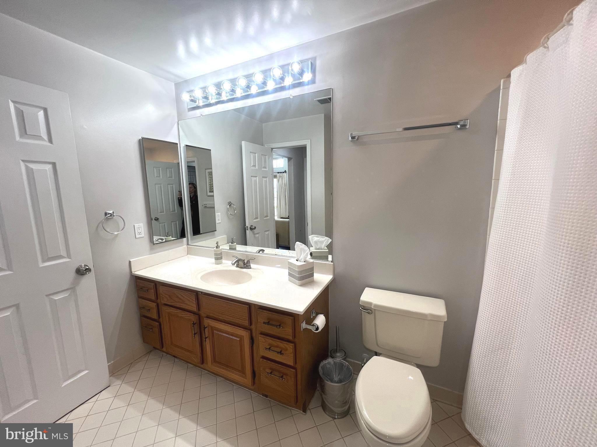 BENTLEY PLACE - Residential Lease