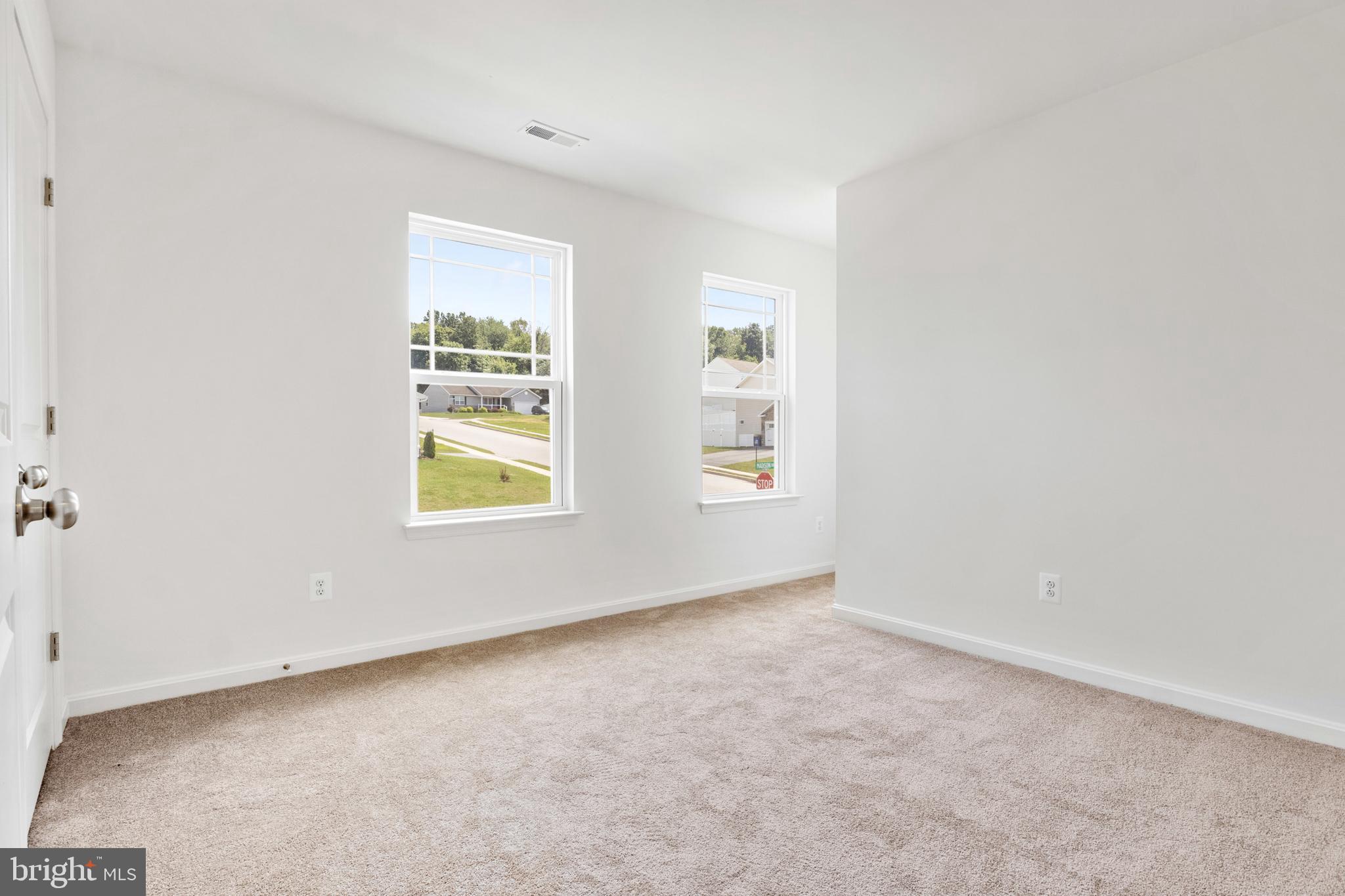 LEXINGTON ESTATES - Residential