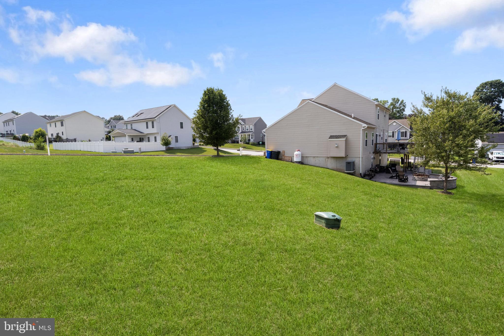 LEXINGTON ESTATES - Residential