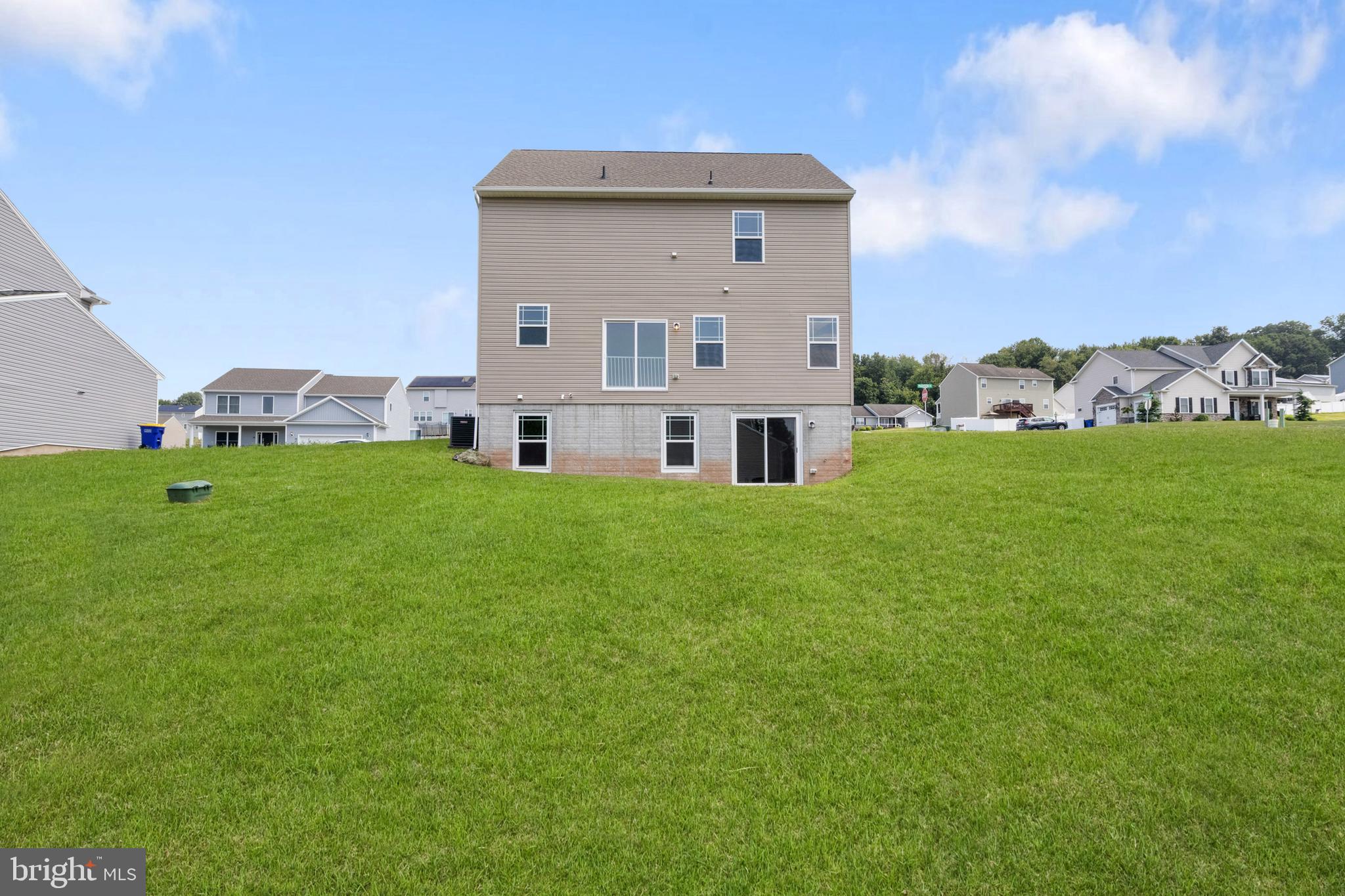 LEXINGTON ESTATES - Residential