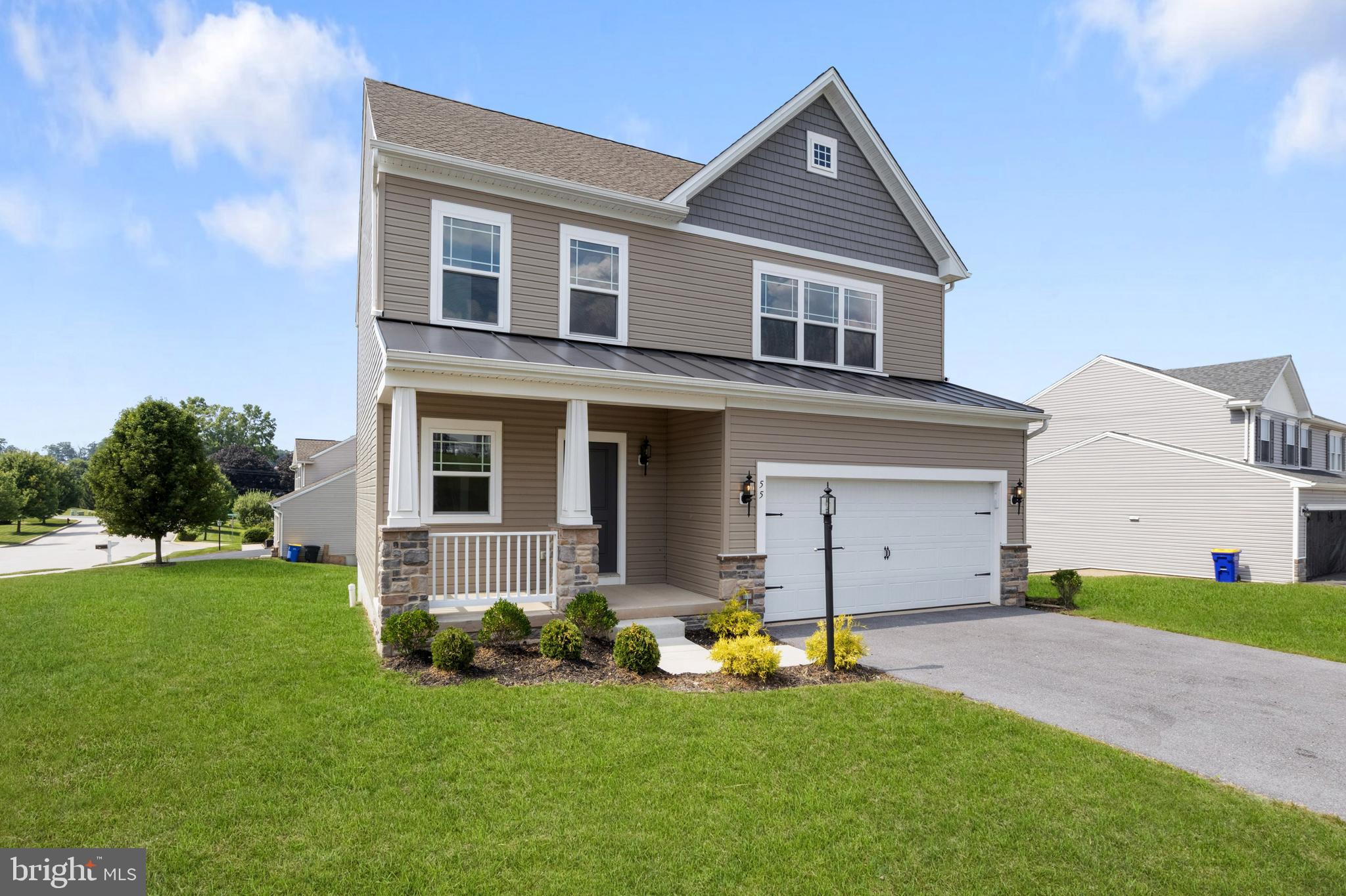 LEXINGTON ESTATES - Residential