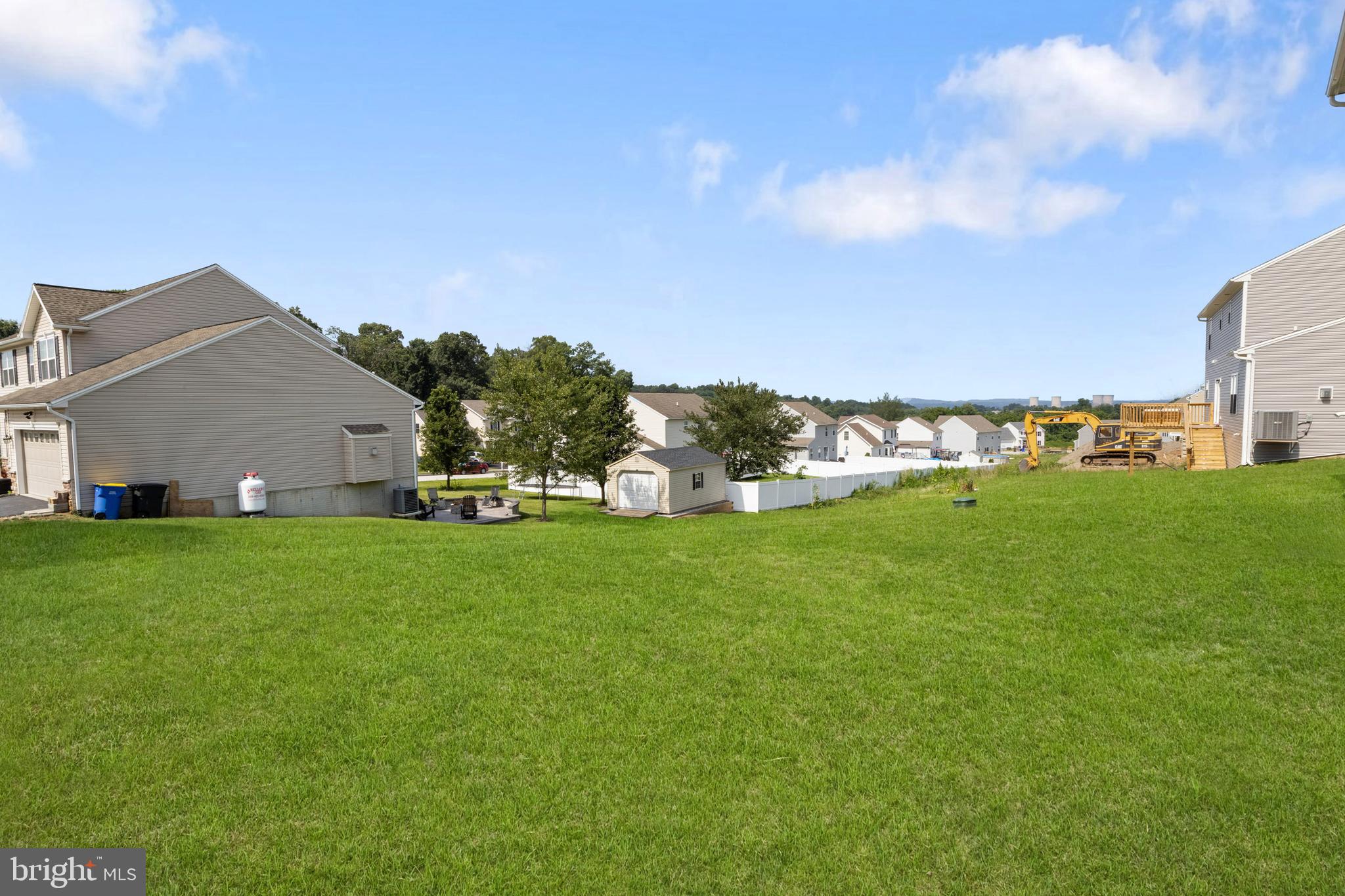 LEXINGTON ESTATES - Residential