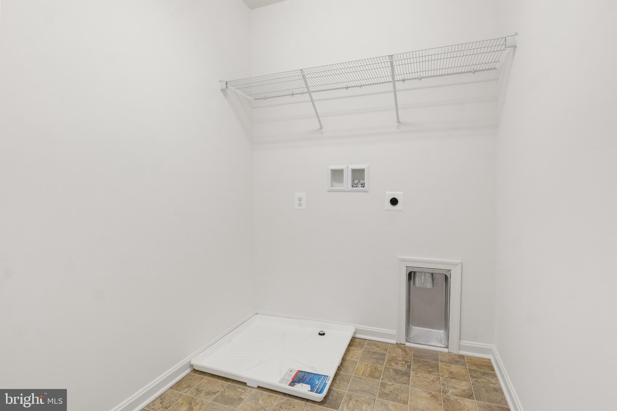 LEXINGTON ESTATES - Residential