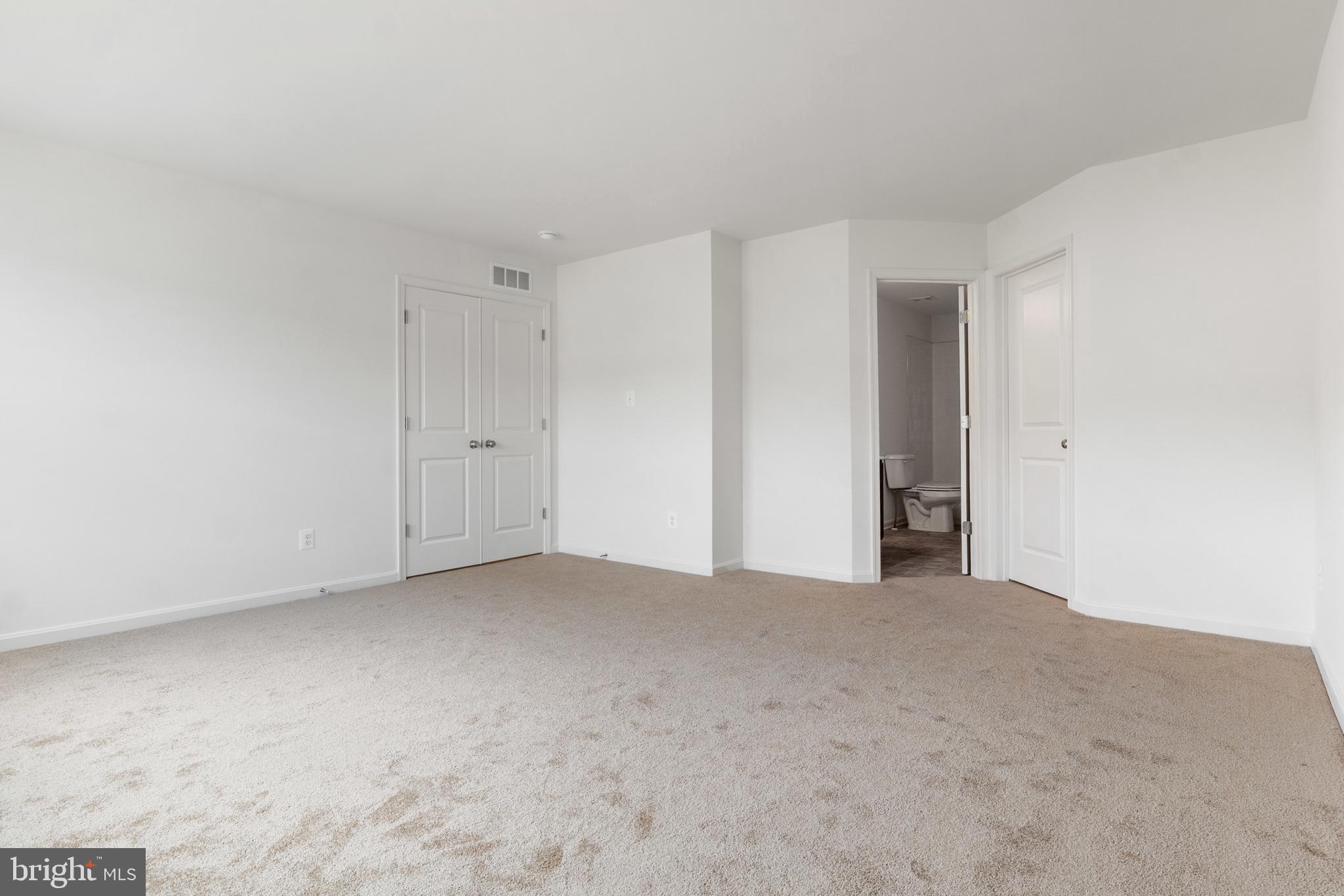 LEXINGTON ESTATES - Residential