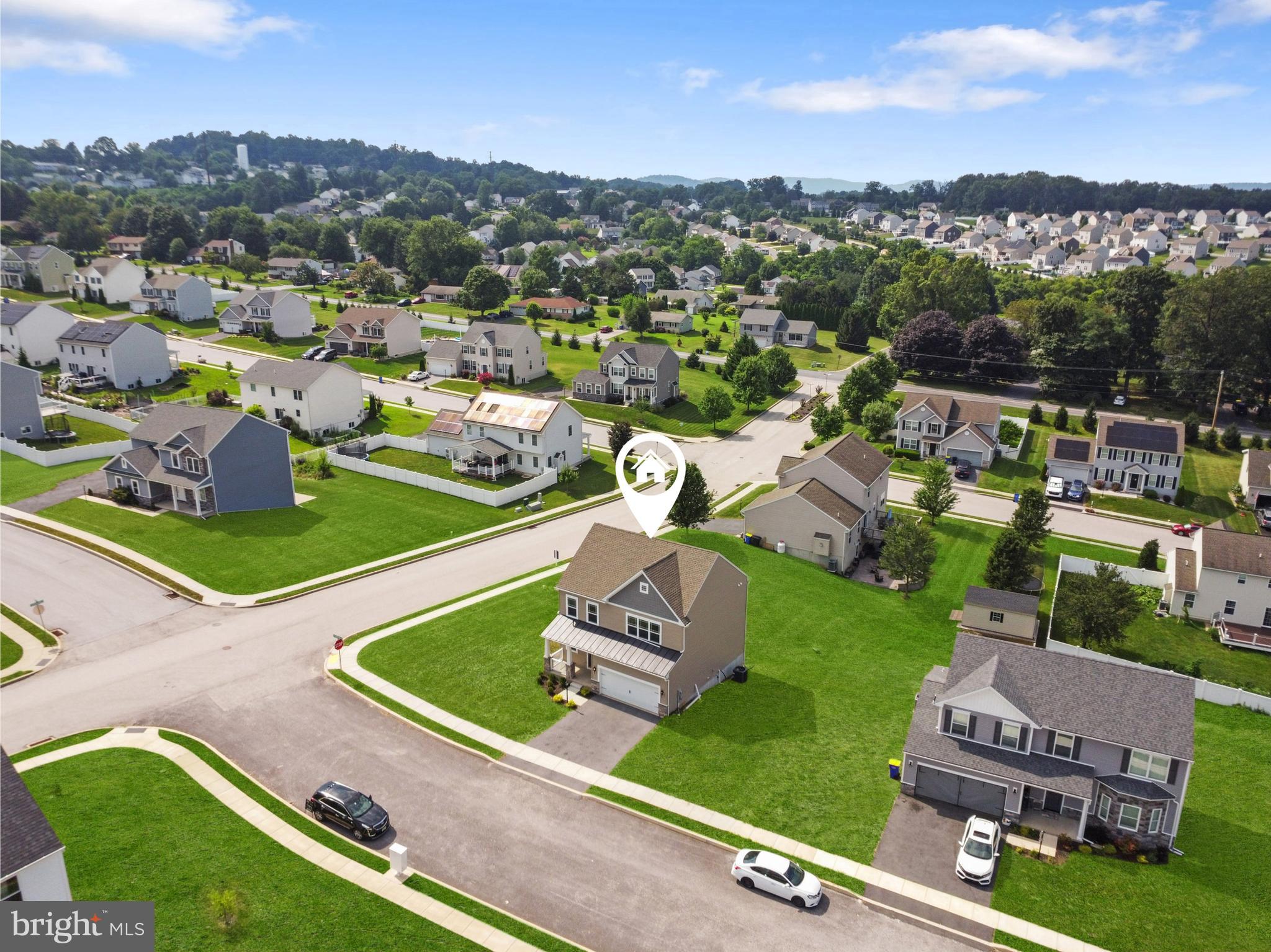 LEXINGTON ESTATES - Residential