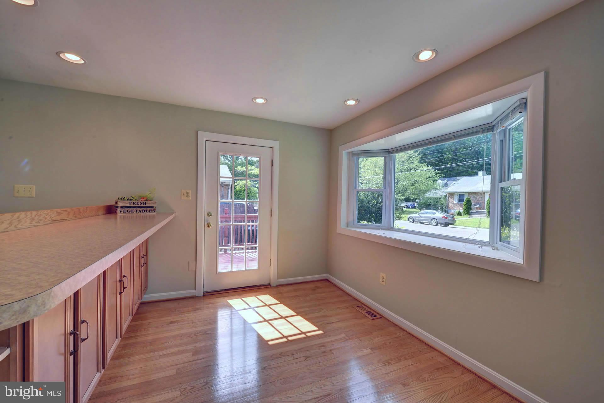 FAIRFAX WOODS - Residential