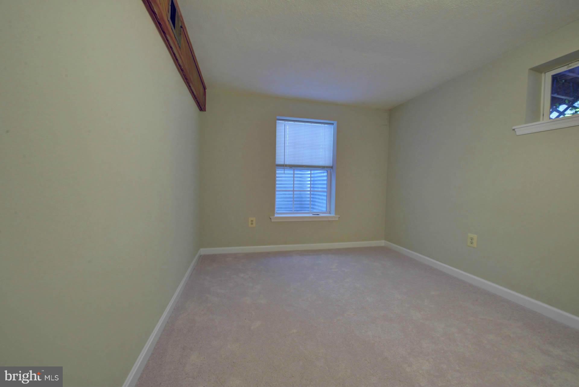 FAIRFAX WOODS - Residential