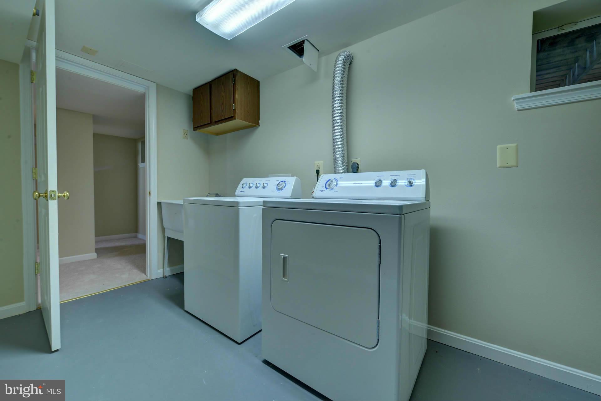 FAIRFAX WOODS - Residential