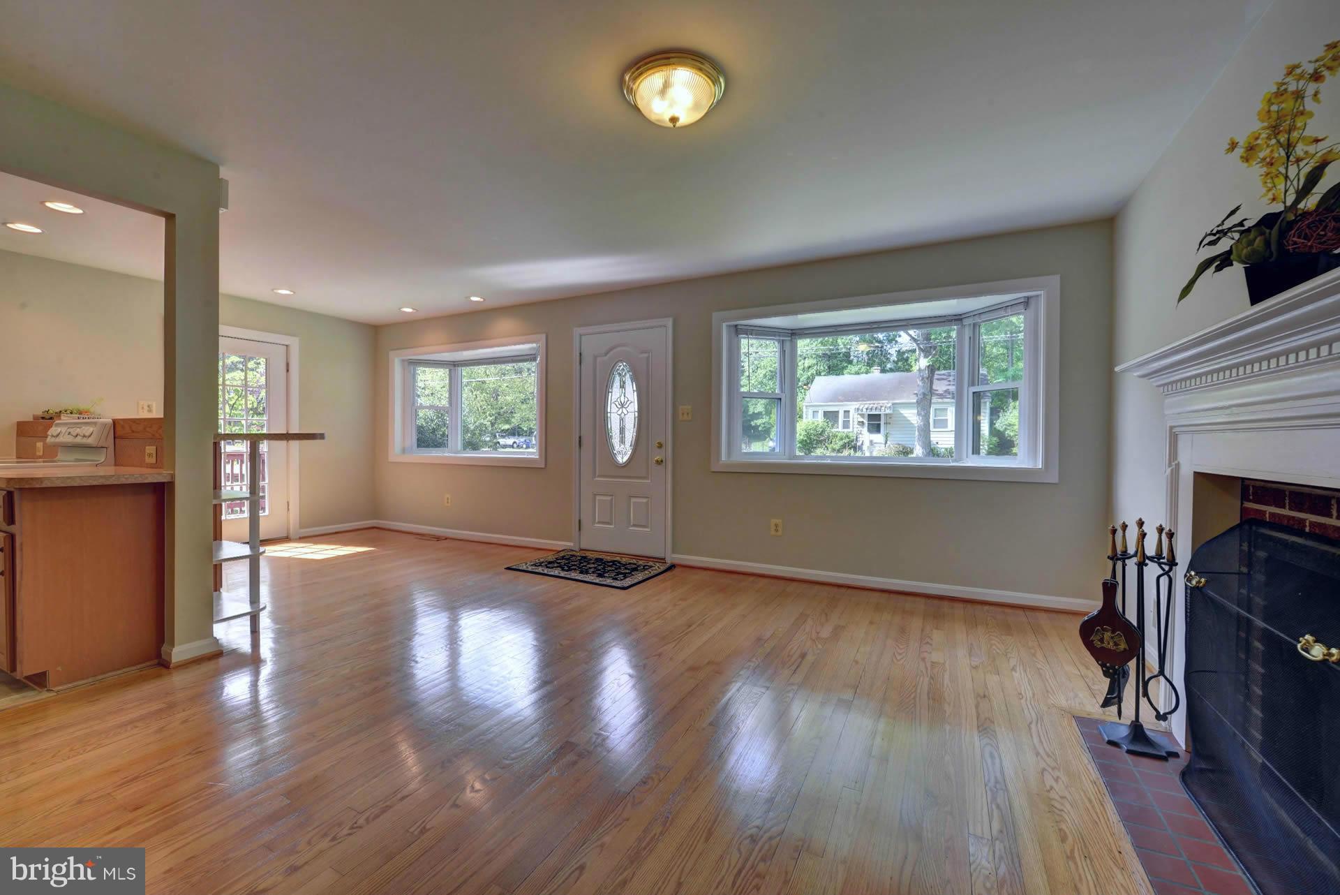 FAIRFAX WOODS - Residential